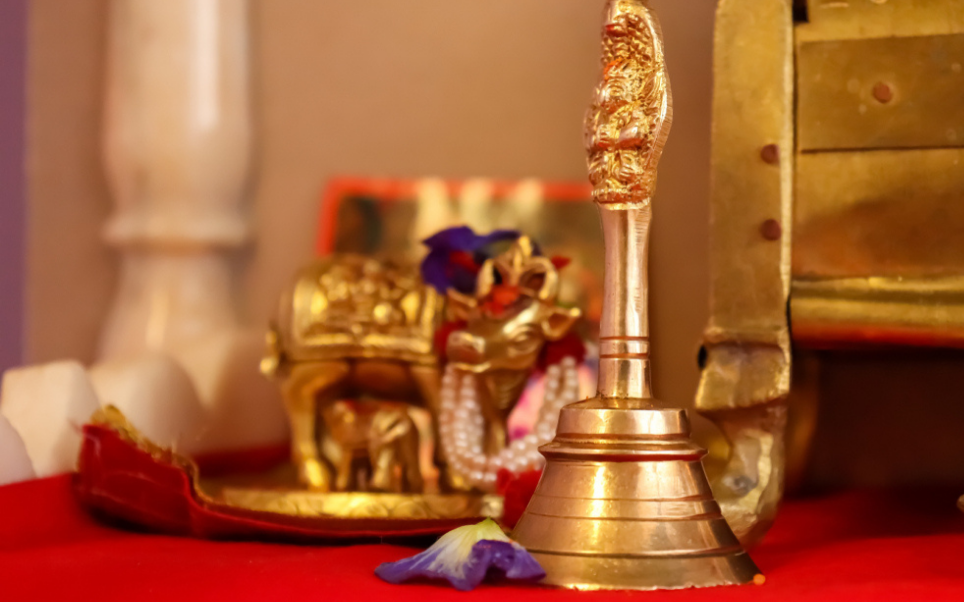 decorative items for pooja room