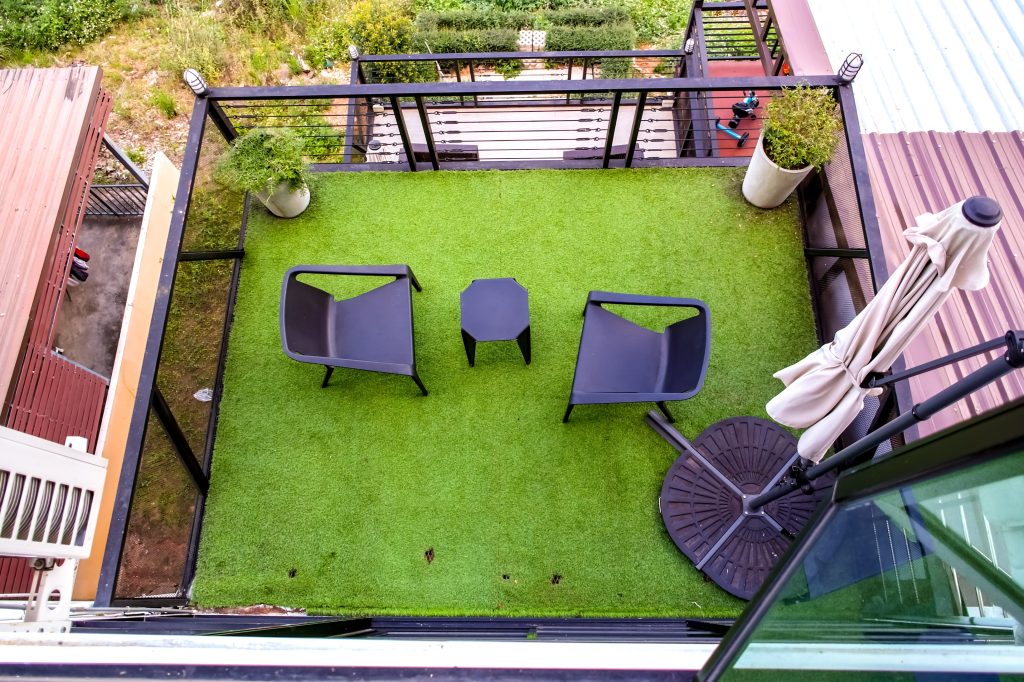 artificial turf on balcony