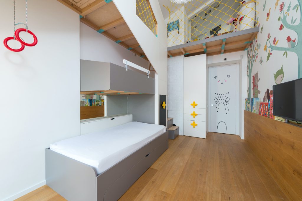 bunk bed
