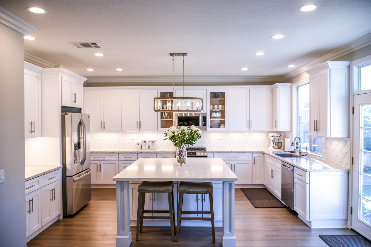 Glossy kitchen countertop finish